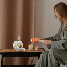 Load image into Gallery viewer, Luxurious Gold heart shaped Statue Romantic Aroma Lamp
