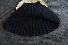 Load image into Gallery viewer, 2 Pcs Girls Winter Long Sleeve Sweater Shirt and Skirt Suit freeshipping - Tyche Ace