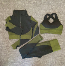 Load image into Gallery viewer, Seamless Women Yoga Workout Sportswear Sets