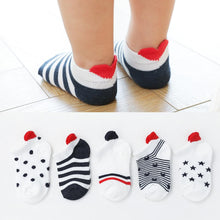 Load image into Gallery viewer, 5Pairs Baby Cotton Cute Lovely Red Heart Design Short Socks freeshipping - Tyche Ace