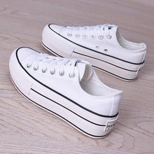 Load image into Gallery viewer, Women Canvas Slip On Platform Pumps