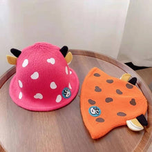 Load image into Gallery viewer, Unisex Cartoon Cow Design Winter Knitted Warm Soft Beanies For Kids