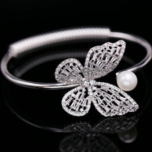 Load image into Gallery viewer, Adjustable Elegant Crystal Butterfly Pearl Zirconia Bracelet