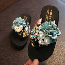 Load image into Gallery viewer, Kids Stylish Non-Slip Big Flower Flip Flops freeshipping - Tyche Ace