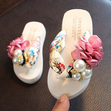 Load image into Gallery viewer, Kids Stylish Non-Slip Big Flower Flip Flops freeshipping - Tyche Ace
