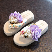 Load image into Gallery viewer, Kids Stylish Non-Slip Big Flower Flip Flops freeshipping - Tyche Ace