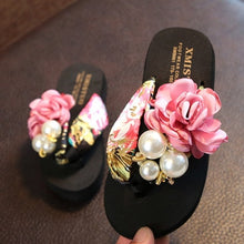 Load image into Gallery viewer, Kids Stylish Non-Slip Big Flower Flip Flops freeshipping - Tyche Ace