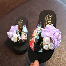 Load image into Gallery viewer, Kids Stylish Non-Slip Big Flower Flip Flops freeshipping - Tyche Ace