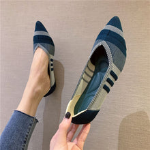 Load image into Gallery viewer, Women Flat Heel Pointed Toe Shoes