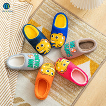 Load image into Gallery viewer, Unisex Winter Warm Soft Comfortable Kids Slippers