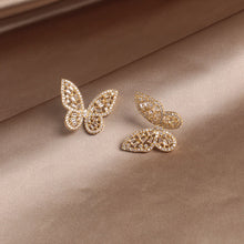 Load image into Gallery viewer, Adjustable Elegant Crystal Butterfly Pearl Zirconia Bracelet