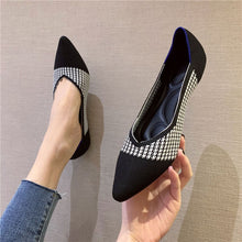 Load image into Gallery viewer, Women Flat Heel Pointed Toe Shoes