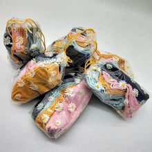 Load image into Gallery viewer, 10 Pairs Pack Daisy Flower Print Cotton Ladies Ankle Socks