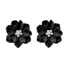 Load image into Gallery viewer, Woman Simulated Pearl Flower Stud Earrings freeshipping - Tyche Ace