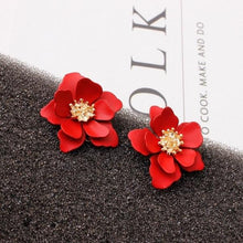 Load image into Gallery viewer, Women Flower Dangle Simulated Pearl Drop Earrings freeshipping - Tyche Ace