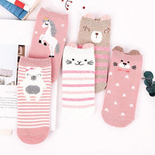 Load image into Gallery viewer, 5 Pack Casual 3D Boat Heart Invisible Ankle Socks freeshipping - Tyche Ace
