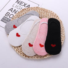 Load image into Gallery viewer, 5 Pack Casual 3D Boat Heart Invisible Ankle Socks freeshipping - Tyche Ace
