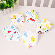 Load image into Gallery viewer, 5 Pieces Baby Cotton Cartoon Print Triangle Double Saliva Towels freeshipping - Tyche Ace
