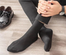 Load image into Gallery viewer, 10 Pairs Breathable Anti-Bacterial Men Bamboo Fibre Socks
