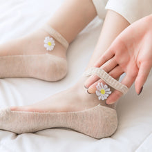 Load image into Gallery viewer, 5 Pairs Ultra Thin Transparent Daisy Flower Design Ankle Socks freeshipping - Tyche Ace
