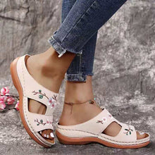 Load image into Gallery viewer, Women Summer Embroidered Soft Comfortable Open Toe Sandals
