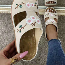 Load image into Gallery viewer, Women Summer Embroidered Soft Comfortable Open Toe Sandals
