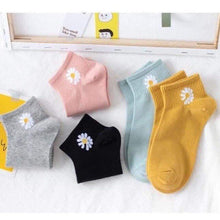 Load image into Gallery viewer, 10 Pairs Pack Daisy Flower Print Cotton Ladies Ankle Socks freeshipping - Tyche Ace
