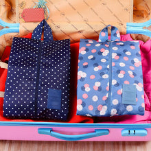 Load image into Gallery viewer, Portable Waterproof Shoe Storage Travel Bag
