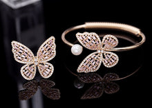 Load image into Gallery viewer, Adjustable Elegant Crystal Butterfly Pearl Zirconia Bracelet
