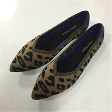 Load image into Gallery viewer, Knitted Fabric Comfortable Flat Pointed Toe Breathable Pumps

