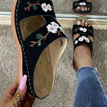 Load image into Gallery viewer, Women Summer Embroidered Soft Comfortable Open Toe Sandals
