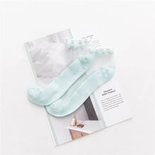 Load image into Gallery viewer, Women Thin Lace Breathable Pearl Style Design Invisible Socks freeshipping - Tyche Ace

