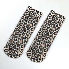 Load image into Gallery viewer, Flower Butterfly Pattern Print Soft Ankle Socks freeshipping - Tyche Ace
