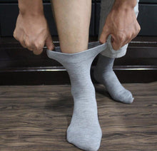 Load image into Gallery viewer, Men Non -Elastic Cotton Honeycomb Loose Soft Top Socks freeshipping - Tyche Ace

