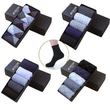 Load image into Gallery viewer, 5 Pairs Comfortable Stretchy Breathable Socks For Men
