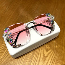 Load image into Gallery viewer, sunglasses women 2020 new fashon Vinage Sqaure luxury glasses Rimless rhinesotne sunglasses Shades For Women Summer oculos freeshipping - Tyche Ace

