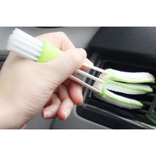 Load image into Gallery viewer, Two in One Green Car Air-conditioning Vent   Cleaning Brush &amp; Dirt Duster freeshipping - Tyche Ace

