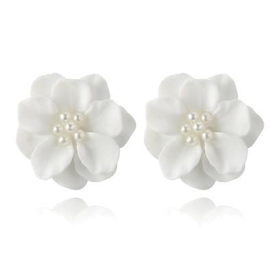 Woman Simulated Pearl Flower Stud Earrings freeshipping - Tyche Ace