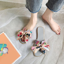 Load image into Gallery viewer, Women Bow Summer Indoor Outdoor Flip-flops Sandals freeshipping - Tyche Ace

